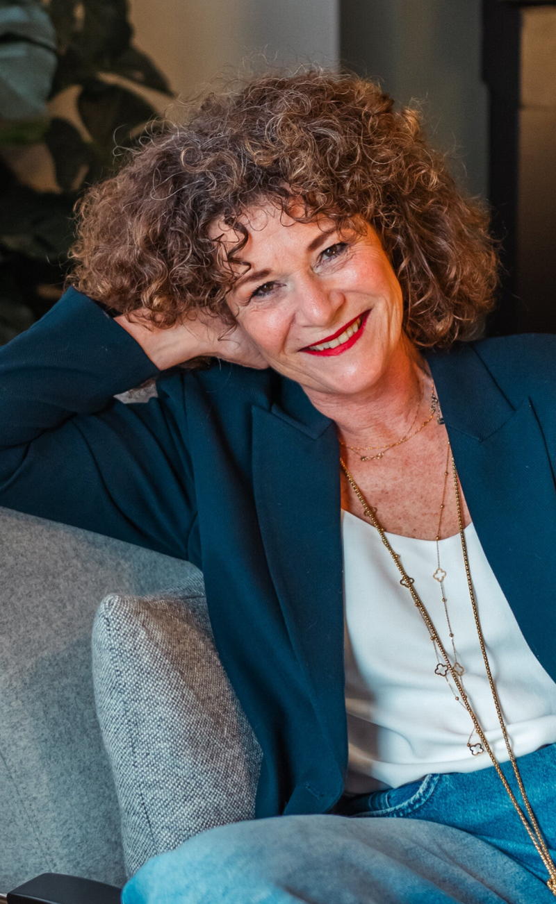 Jolanda — kapster en krullenspecialist bij HIP! Haar